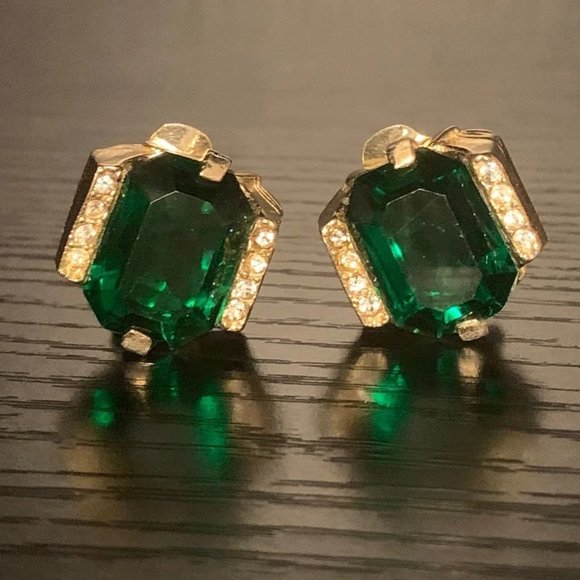 American Vintage Jewelry - Sold Vintage Clip-On Earrings